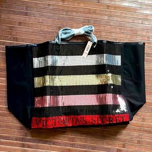 NWT Victoria Secret Large Tote